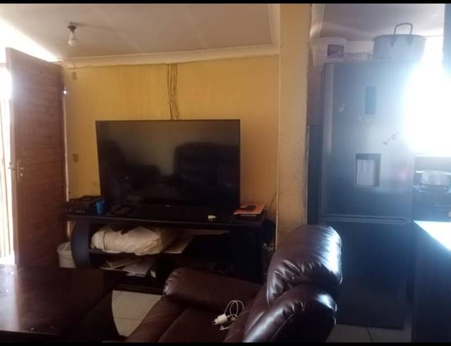 2 BEDROOM HOUSE FOR SALE IN RONDEBULT